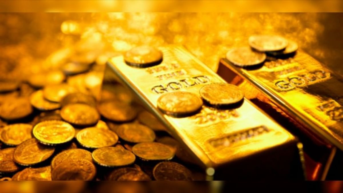 Gold firms near 1-week high as political risks buoy demand