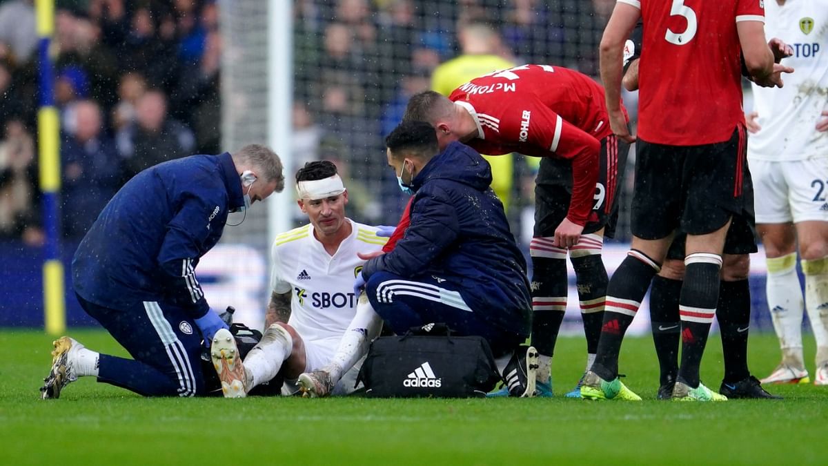 Footballers' body PFA calls for temporary concussion substitutes in EPL after Koch injury
