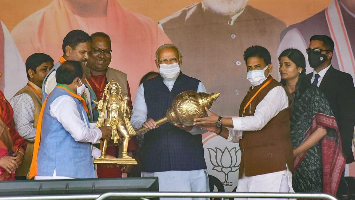 Modi, Shah back to Hindutva in Uttar Pradesh's Avadh