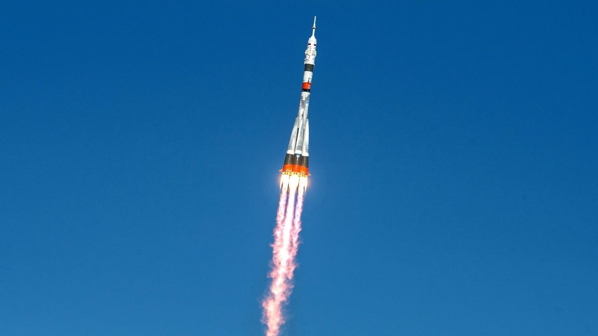 Ukraine crisis: Russia stalls Soyuz rocket launches over sanctions