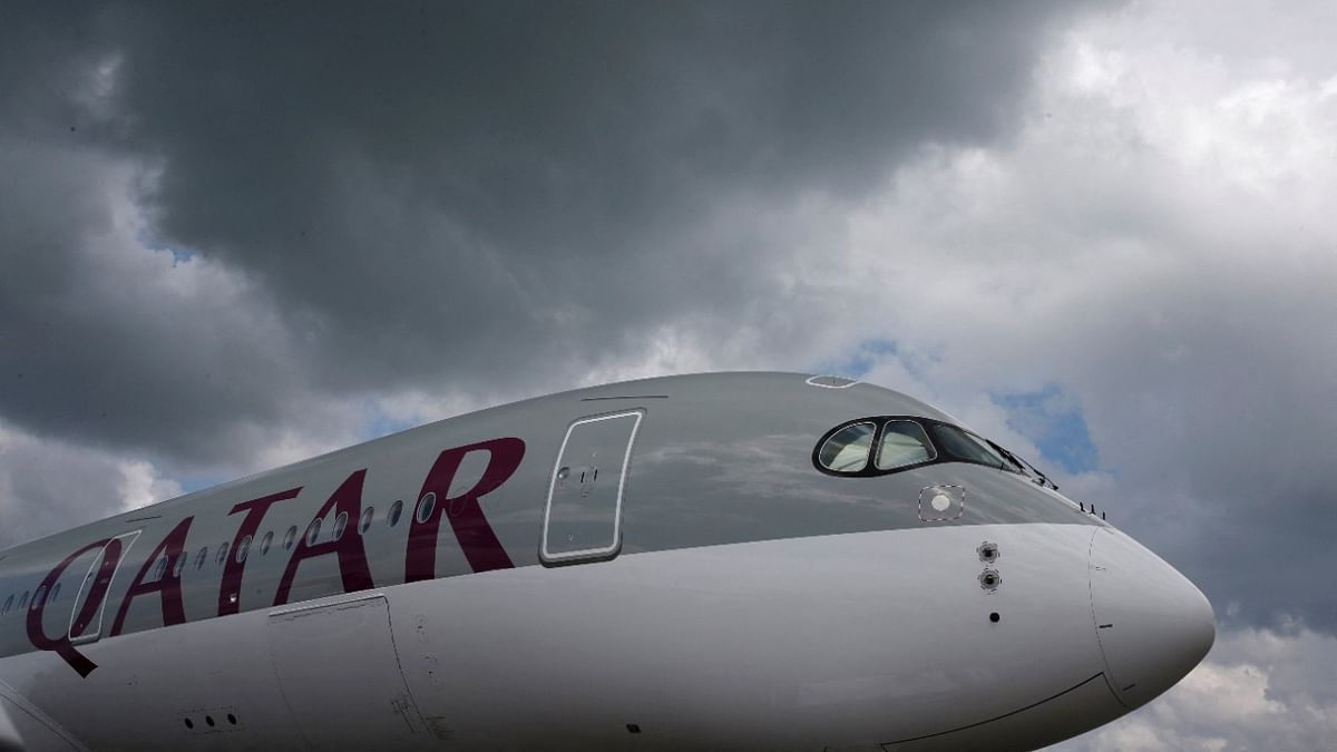 Qatar Airways grounds A350 jet in  dispute with Airbus