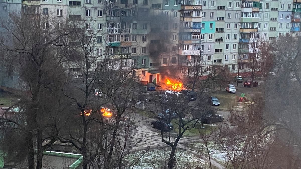 Civilian safe passage from Ukraine's Mariupol 'halted': ICRC