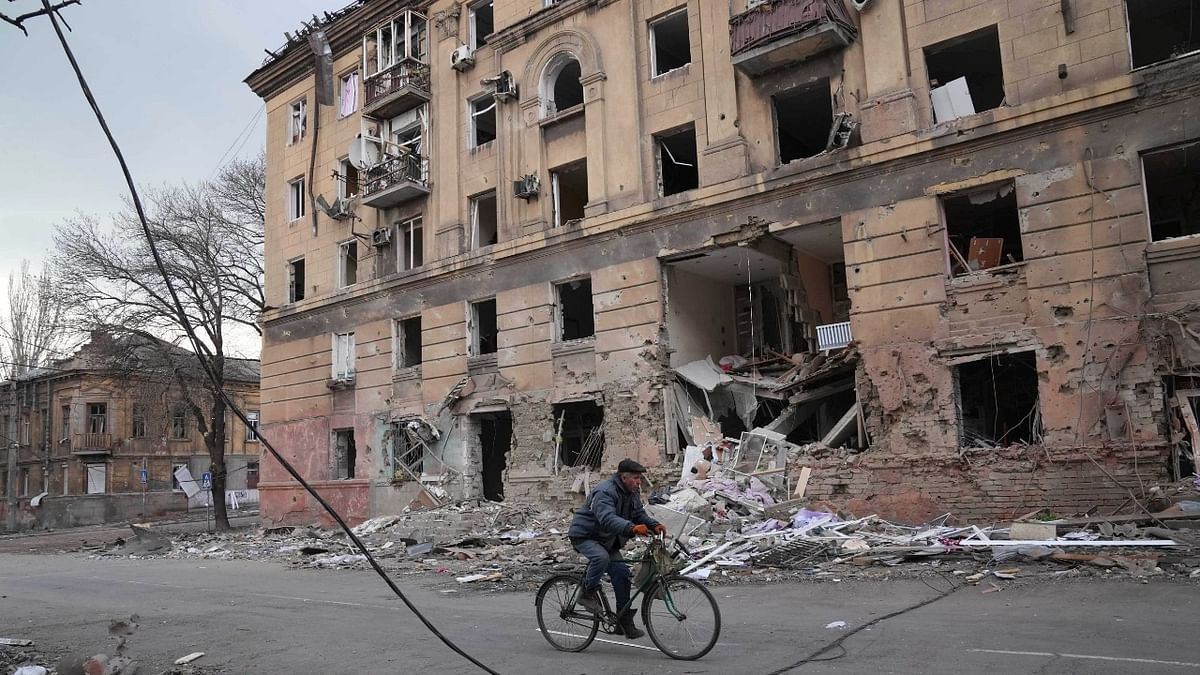 Ukraine war: Two weeks that changed the world