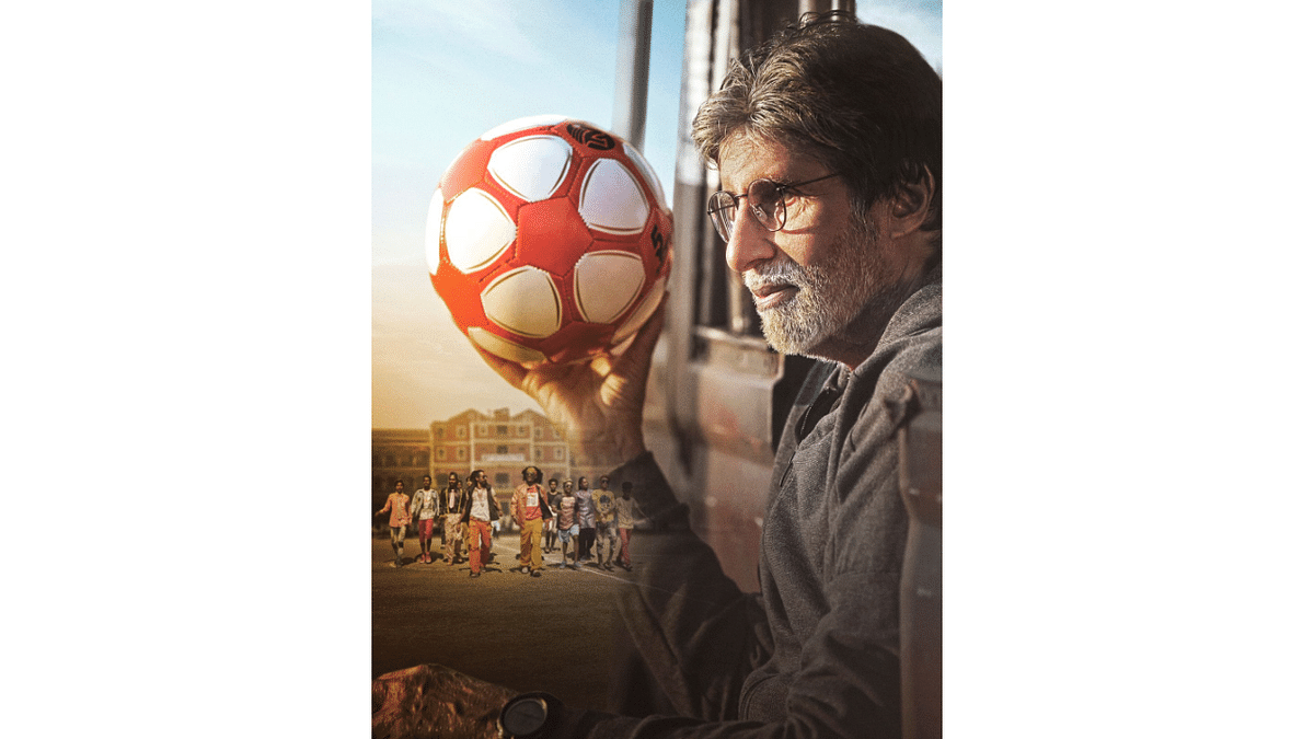  'Jhund' week 1 box office collection: Amitabh Bachchan-starrer makes a decent impact