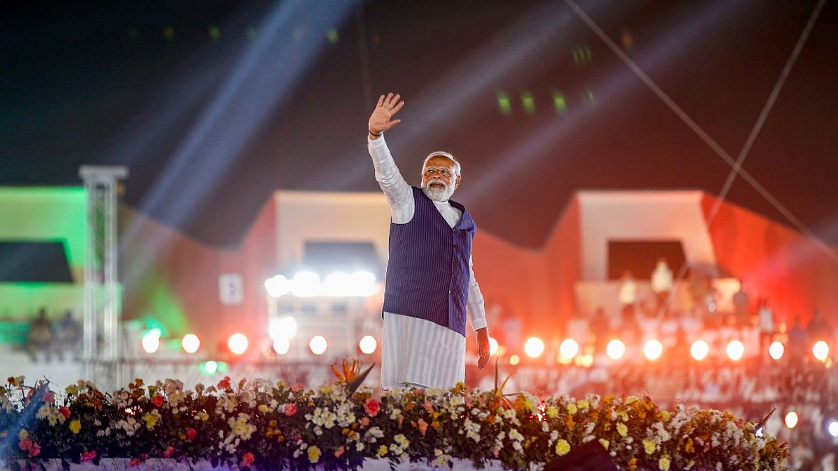 Those who returned from Ukraine saw 'aan baan shaan' of tricolour, say PM Modi 