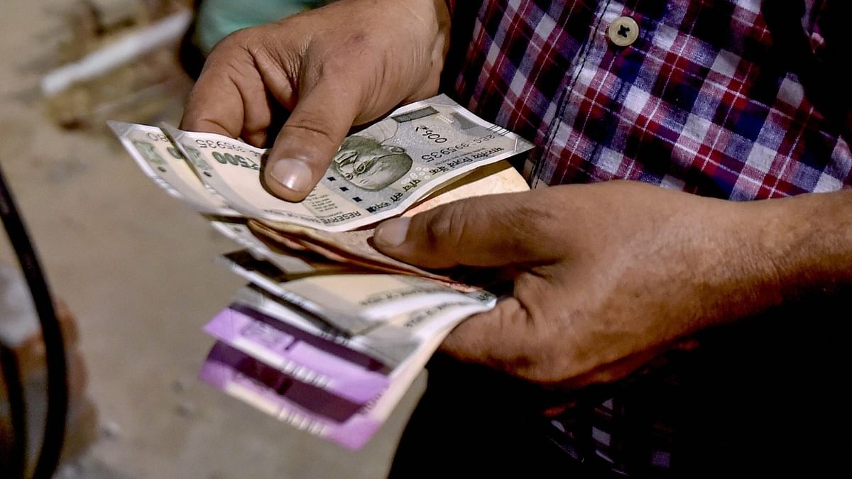 DH Poll: Rupee seen testing 78-level by September