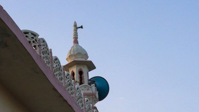 Committee writes to President Kovind, PM Modi to take control of Sufi shrine