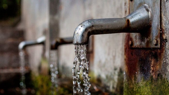 BWSSB repairs pipes in Kamaraj Rd, supplies clean water