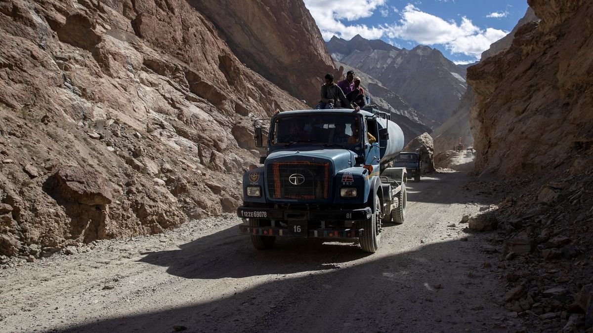 CAG asks MHA to pace up completion of much-delayed India-Nepal border roads