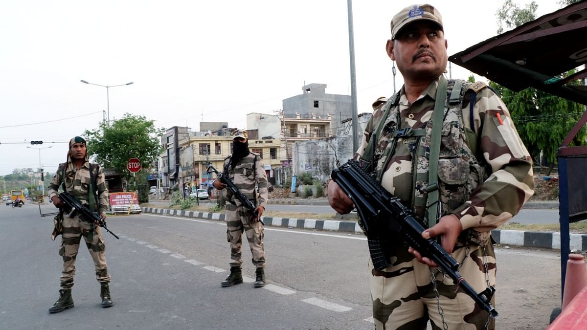 Jammu & Kashmir police arrests two in Sunjwan terror attack case