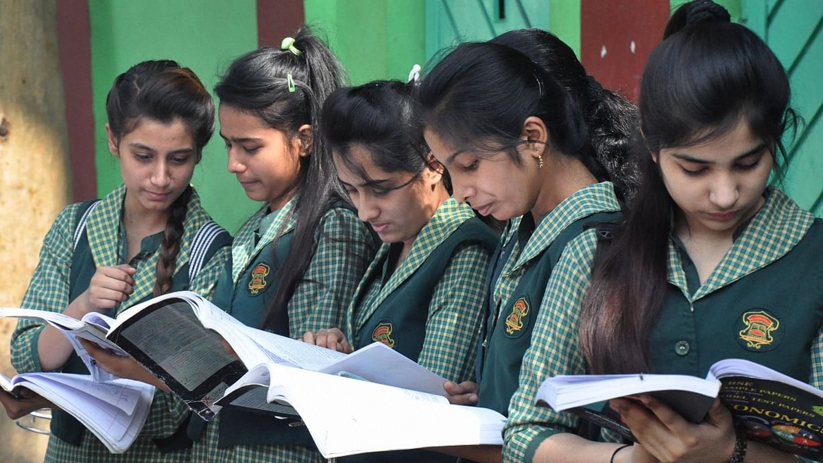CBSE drops chapters on Islamic empires, Cold War, Faiz's verses from syllabus