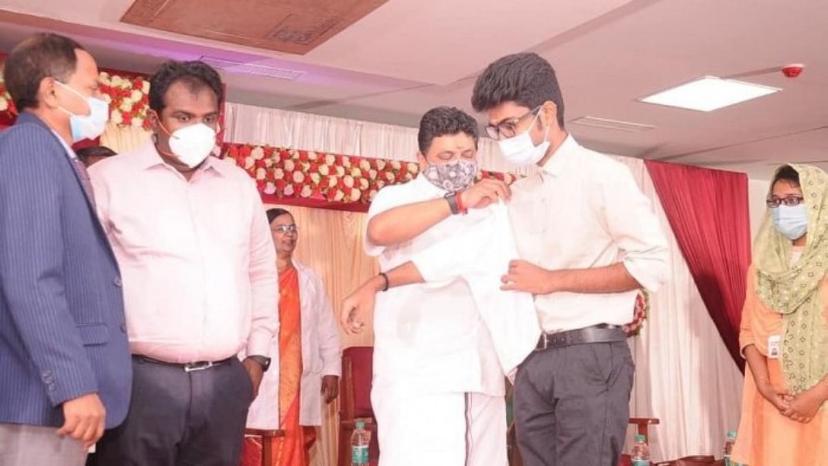 Sanskrit oath row: Tamil Nadu Government reinstates Madurai Medical College Dean