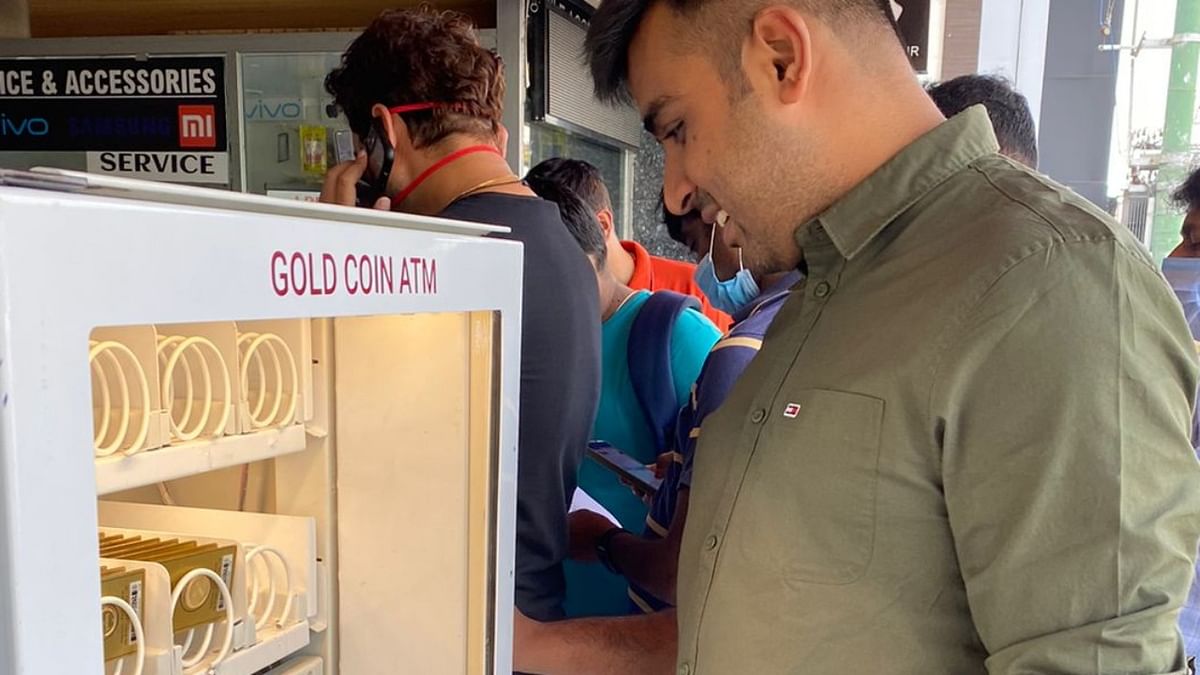 Tanishq unveils ‘Gold Coin ATMs’
