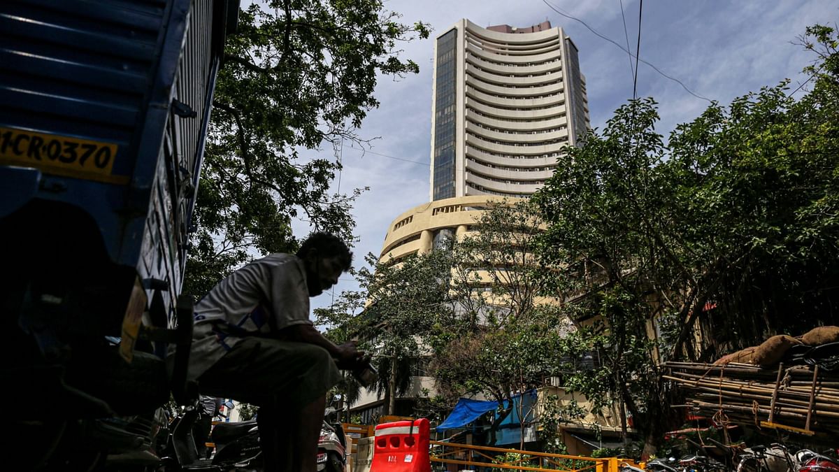 FPIs withdrew Rs 6,400 cr from equity markets in May so far