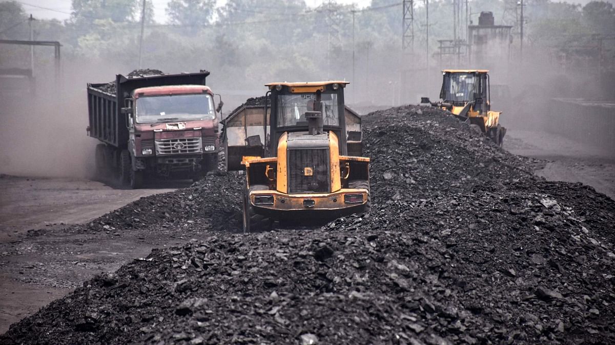 Amid power crisis, government lets coal mines hike output without feedback