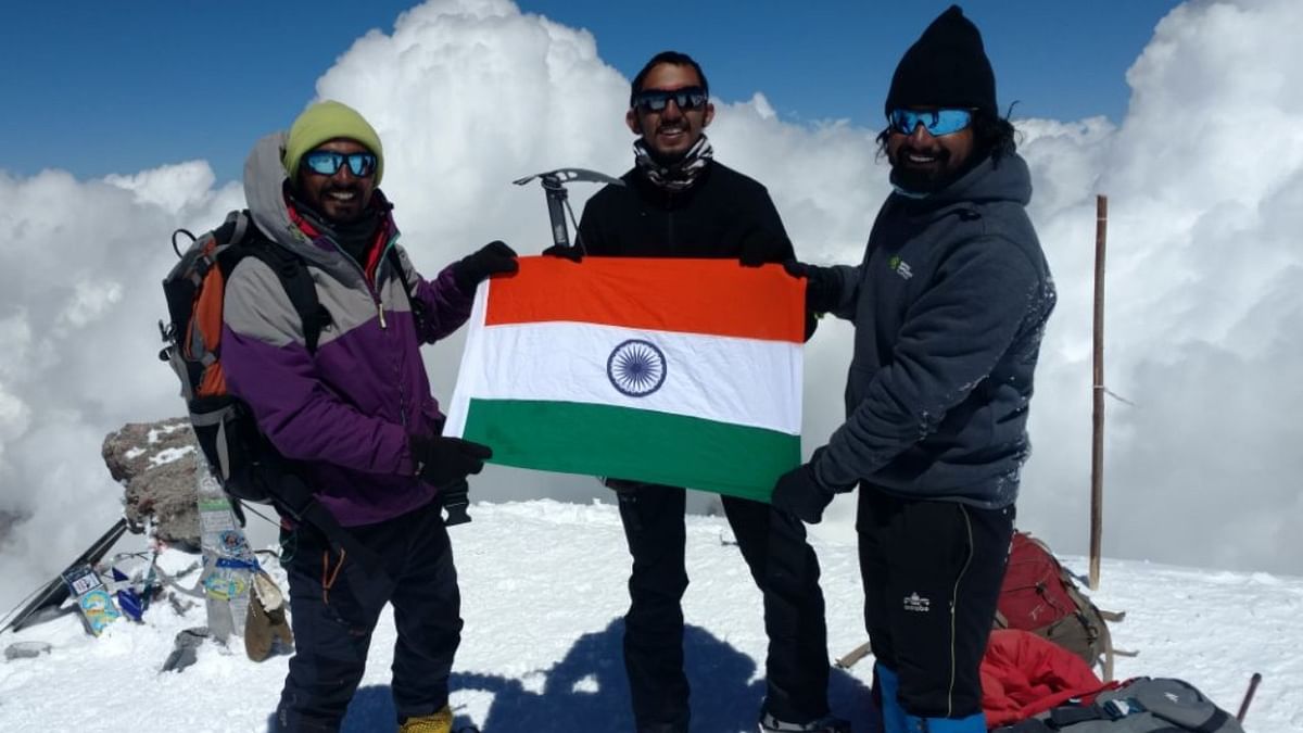 Two mountaineers from Pune scale Mt Everest, Lhotse