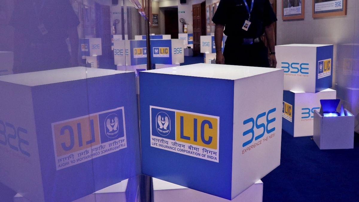 With m-cap of Rs 5.54 lakh cr, LIC fifth most valuable Indian company