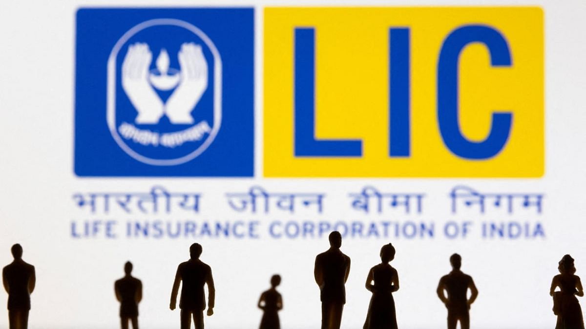 LIC likely to debut at 8% discount, shares set to slide