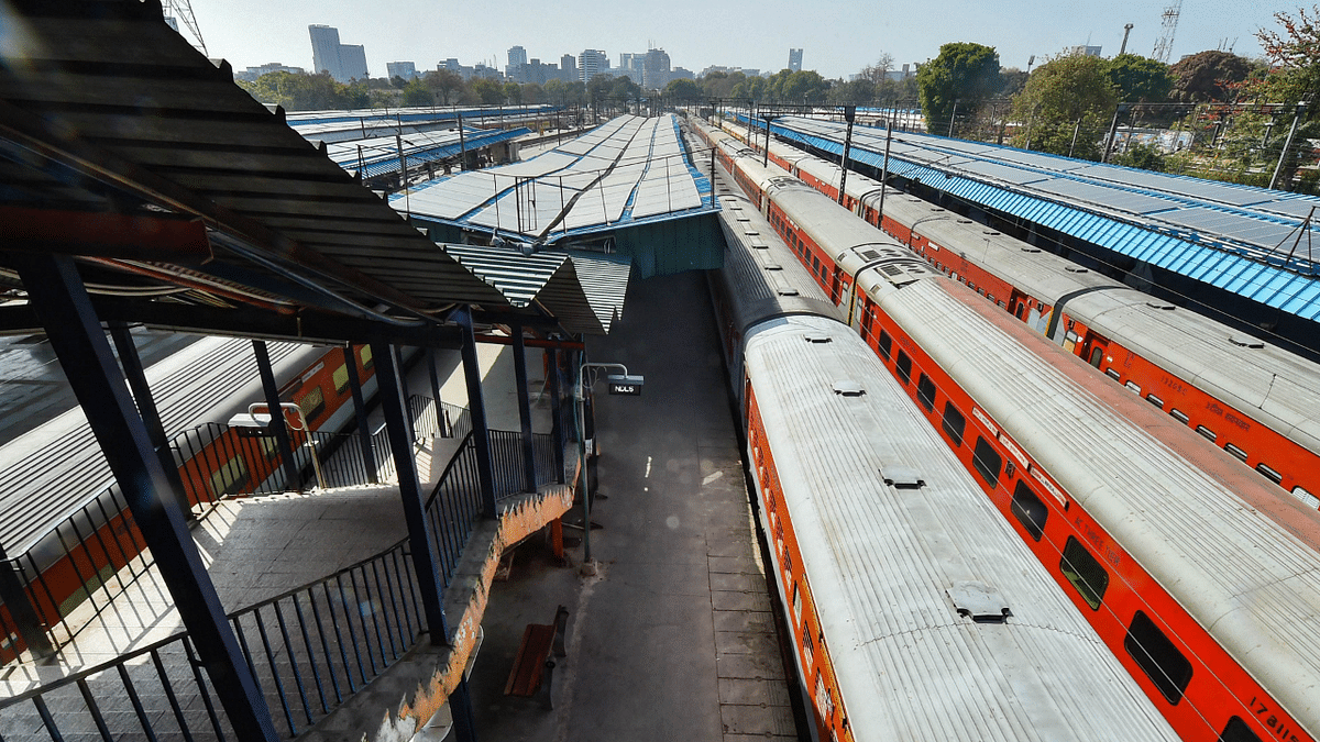 Linen shortage on trains: Some material damaged during Covid years, some used for masks