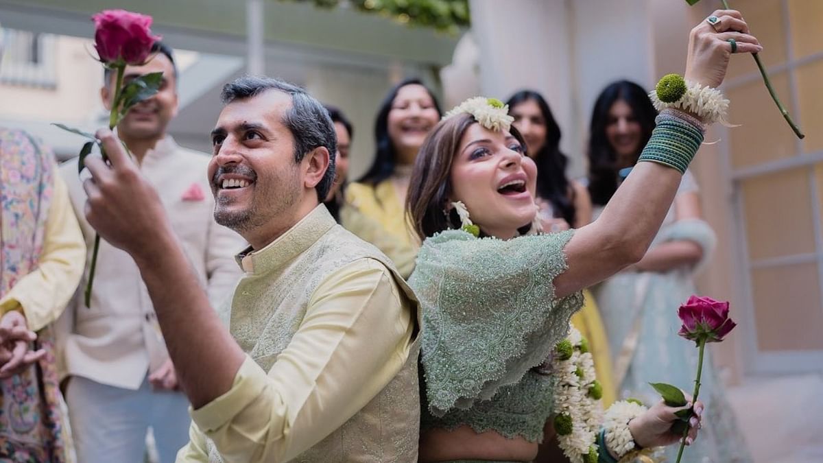 Singer Kanika Kapoor marries businessman Gautam Hathiramani in private ceremony