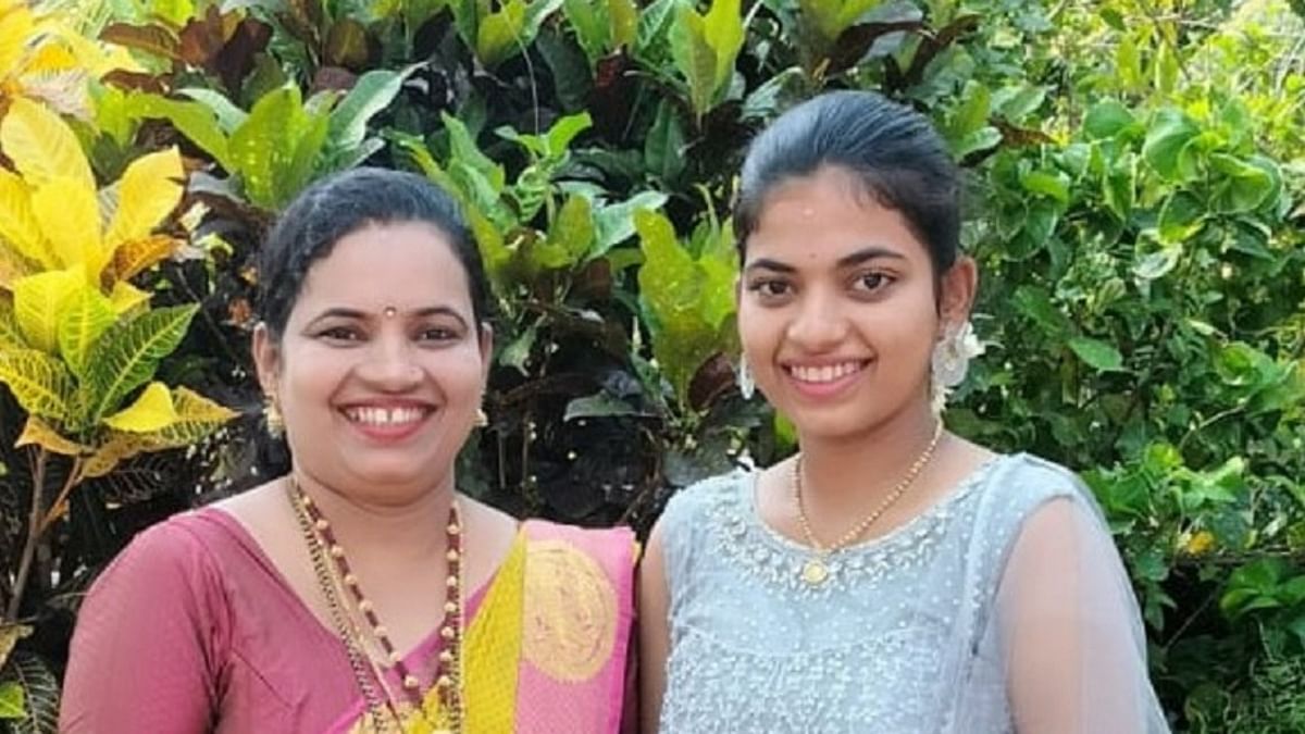 Mother-daughter duo clear SSLC exam in Mangaluru