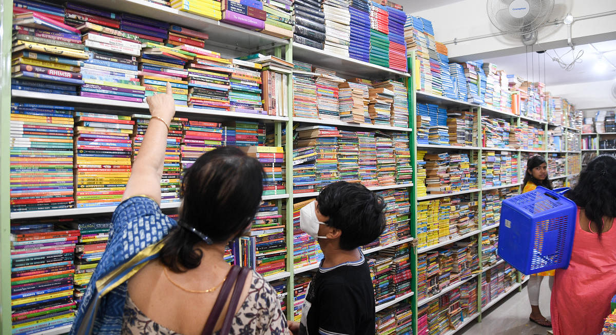 Bookstore sales surpass pre-pandemic numbers