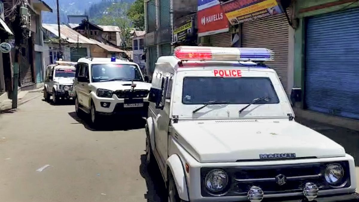 Broadband, mobile internet services restored in Ramban; curfew continues in Bhaderwah