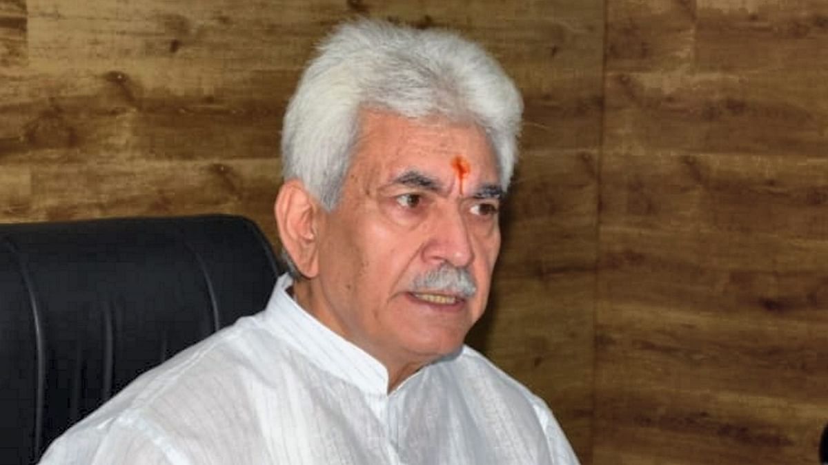 J&K L-G Manoj Sinha launches online portal for helicopter services to Amarnath cave