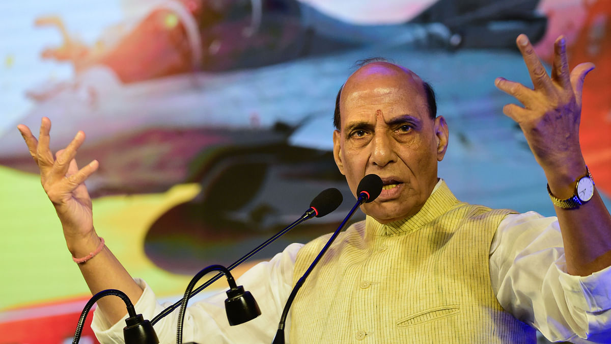 Agnipath stir: Rajnath Singh meets service chiefs in Delhi