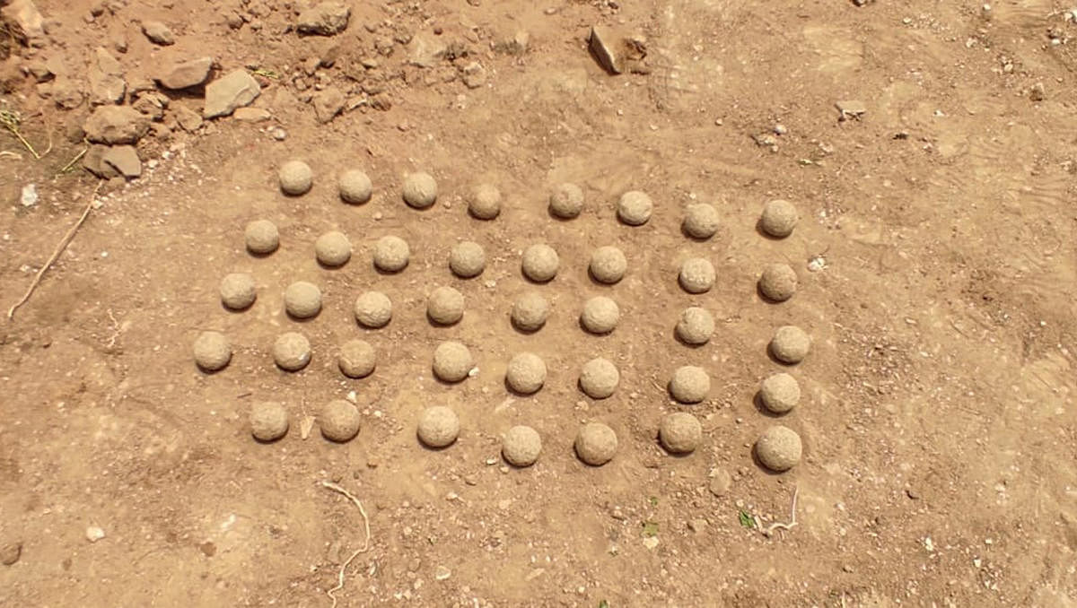39 Vijayanagar-era cannon balls unearthed at Kampli fort