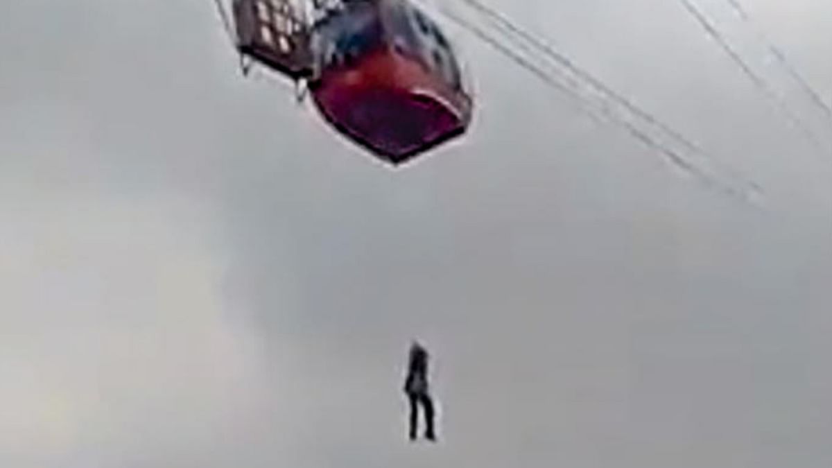 Tourists stuck mid-air in cable car in Himachal Pradesh, rescue ops under way