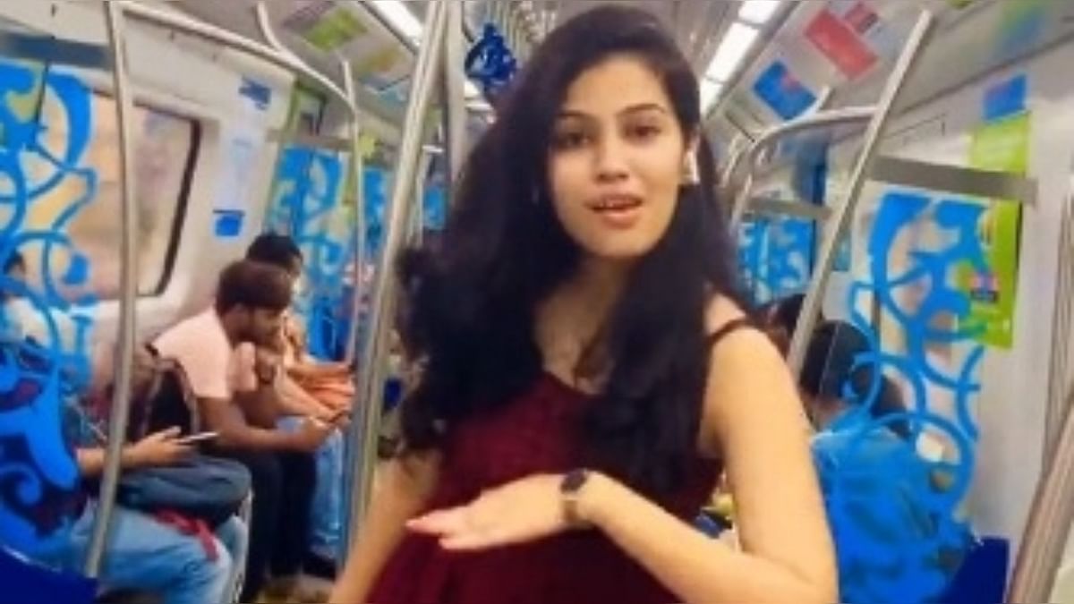 Girl's dance in Hyderabad Metro goes viral