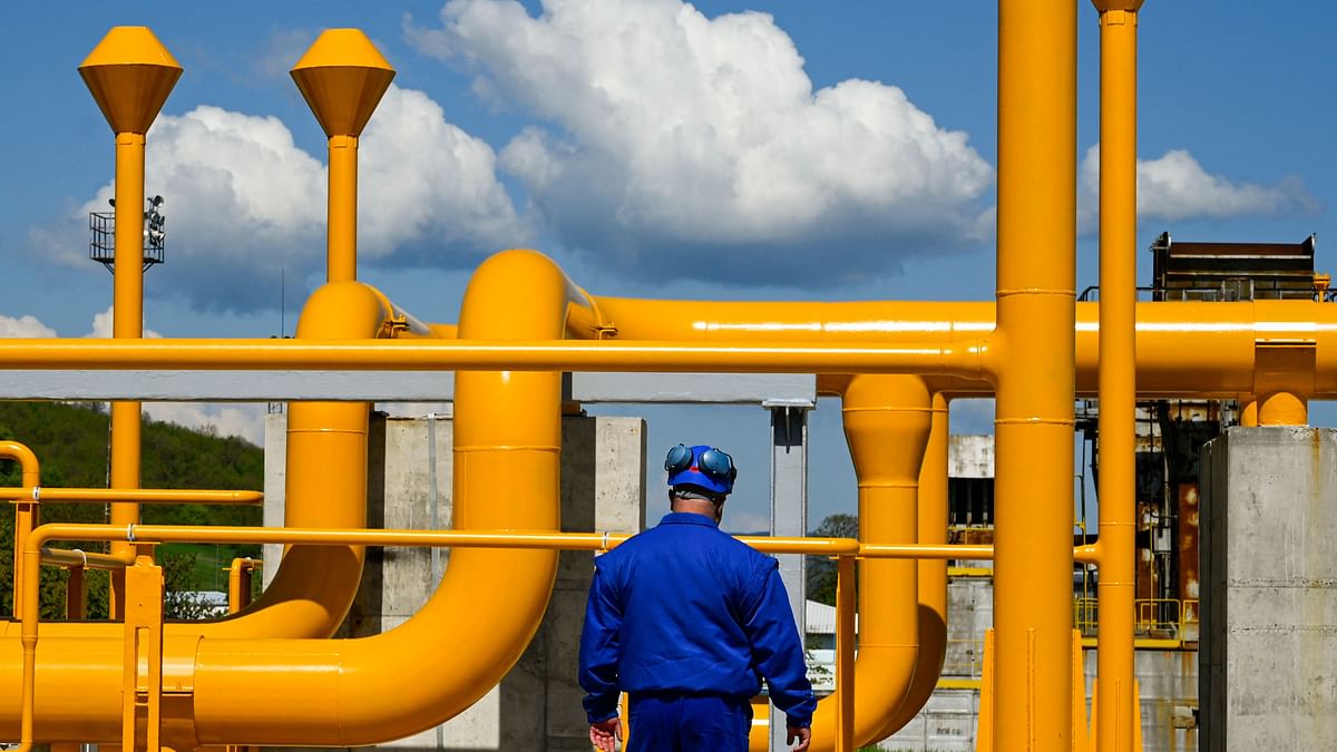 Russian cuts gas supplies to Europe, hits economic hopes; Ukraine reports attacks on coastal regions