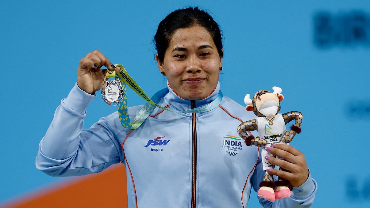 PM Modi congratulates Bindyarani Devi for winning silver medal at Commonwealth Games