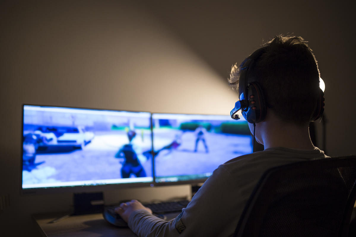 Young adults addicted to gaming end up with severe bodily, psychological damages, says study
