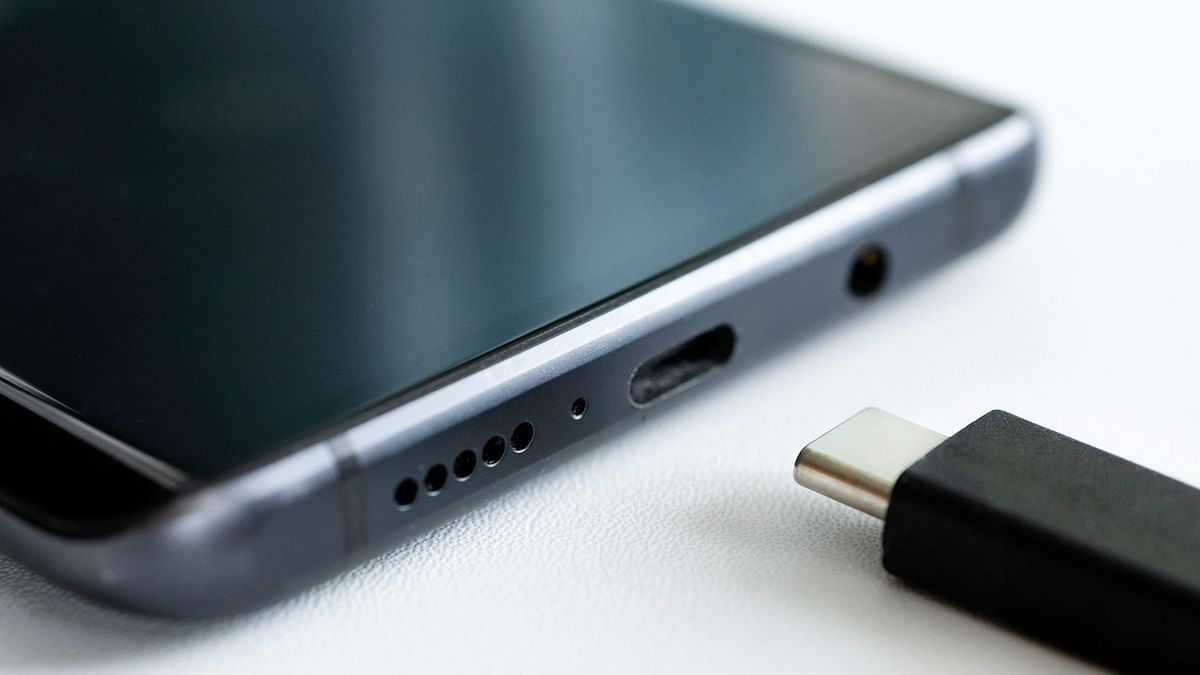 Explained | Why does government want common charging port for all portable devices?