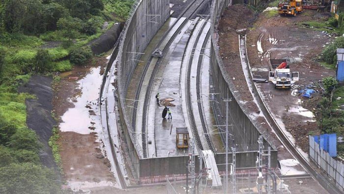 Strictly abide by undertaking that no trees would be cut in Aarey colony: SC directs Mumbai Metro