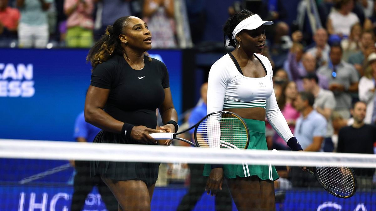 Serena, Venus Williams lose in 1st round of US Open doubles