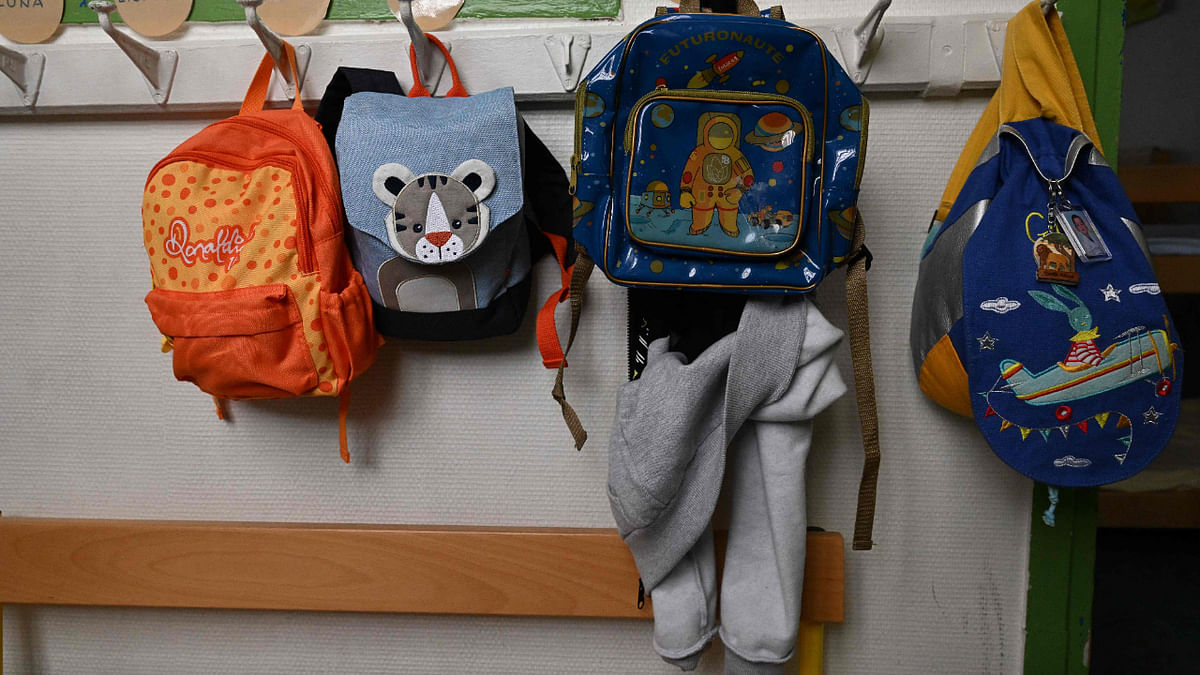Madhya Pradesh government reduces weight of school bags, one day to be 'bag less'