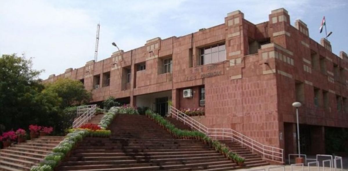 JNU imposing fines of up to Rs 15,000 over protests, students claim