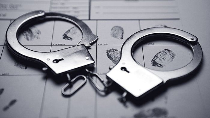 Bengaluru: CCB arrest trio with Rs 76 lakh unaccounted cash  