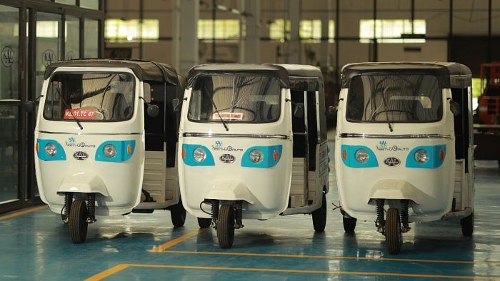 Honda to start battery sharing service for e-rickshaws in India this year