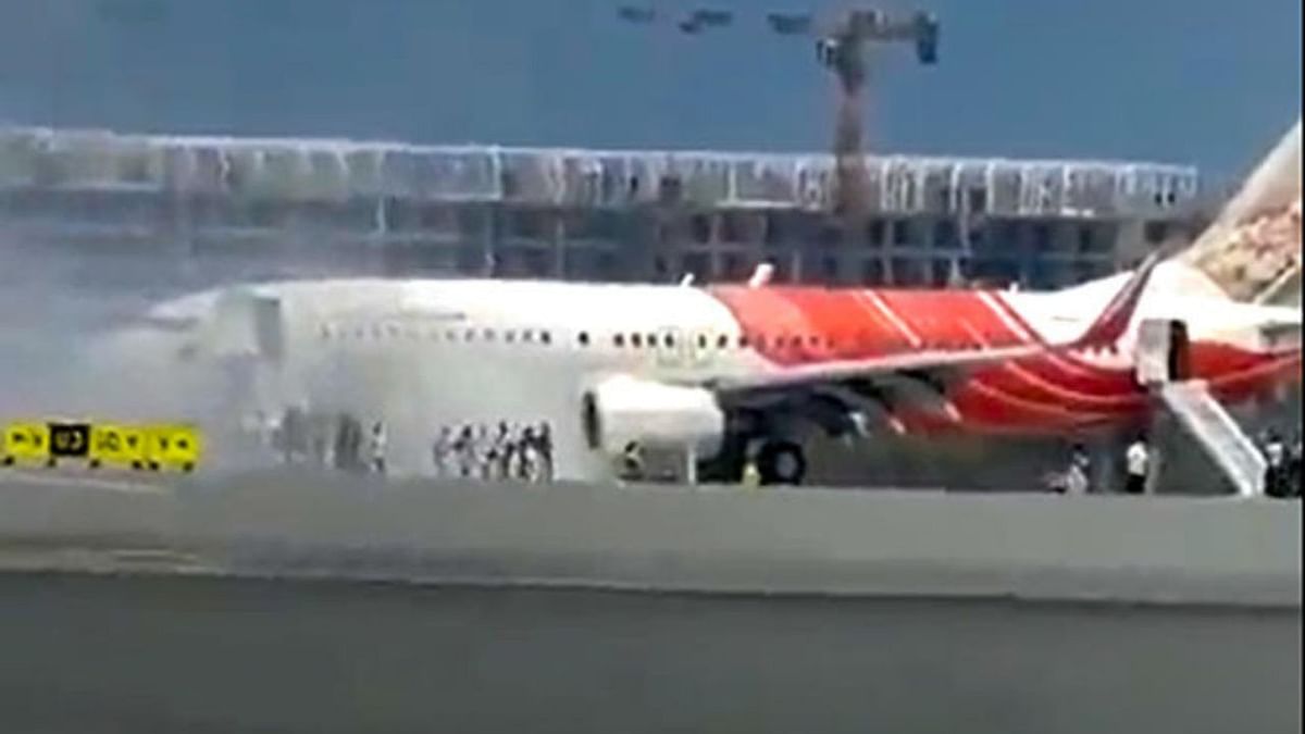 Smoke billows from Kochi-bound Air India flight in Muscat; some flyers injured