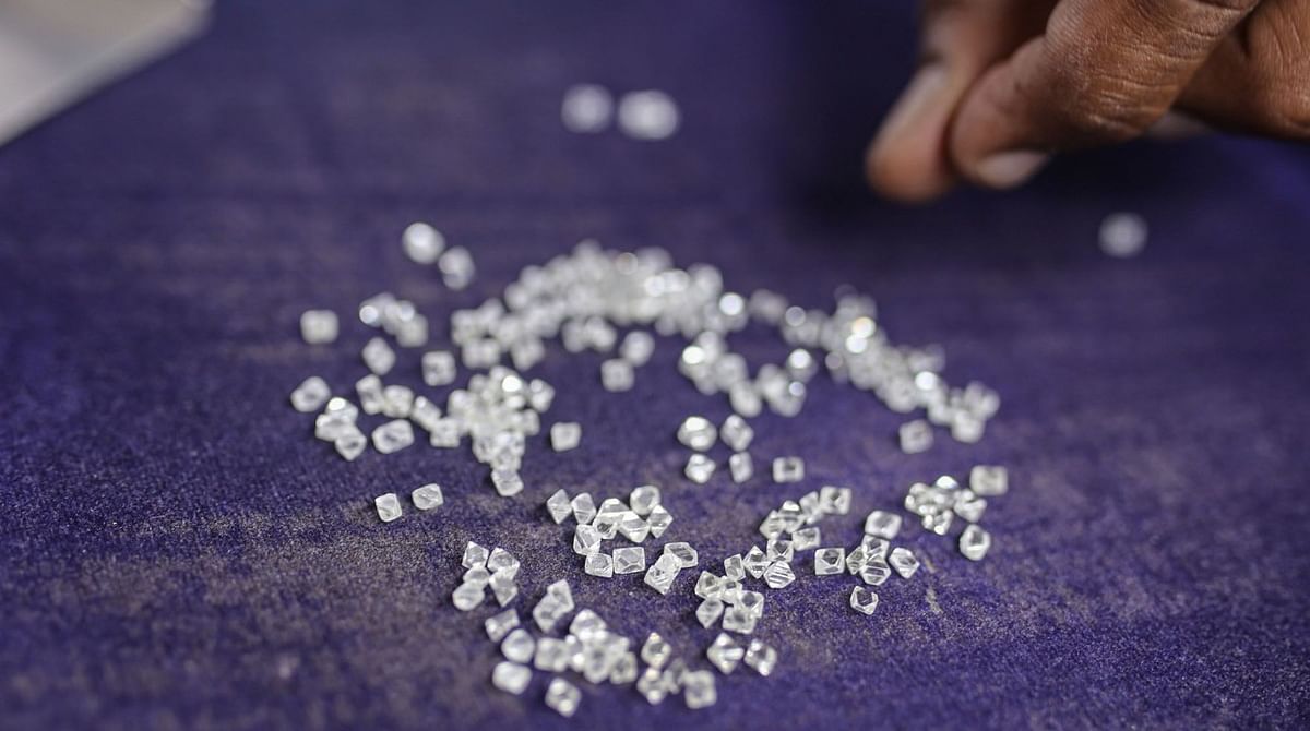 Russia's secret gem sales dividing the diamond world
