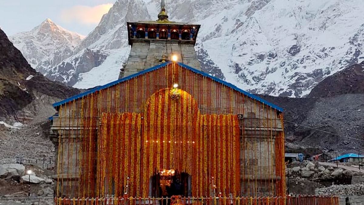 Priests oppose gold plating of Kedarnath temple walls