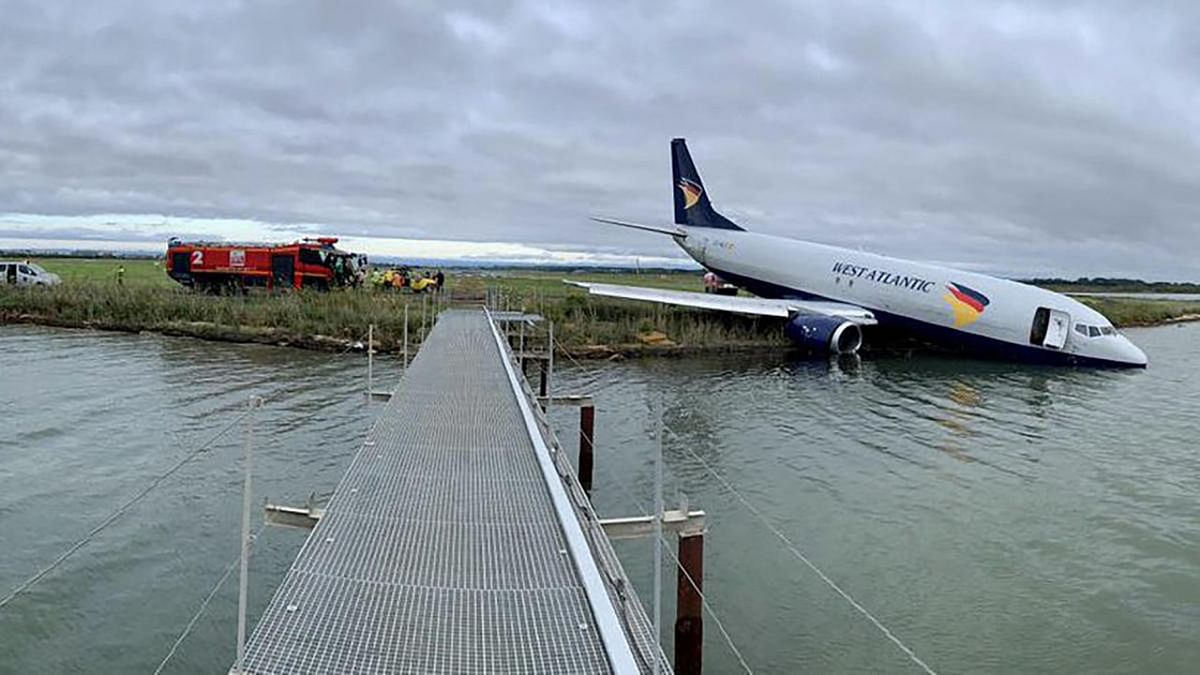 France's Montpellier airport shut after plane skids into lake