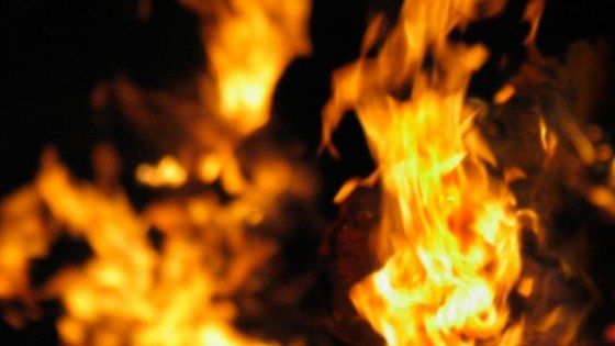 Fire breaks out at residential building in Mumbai's Chembur area