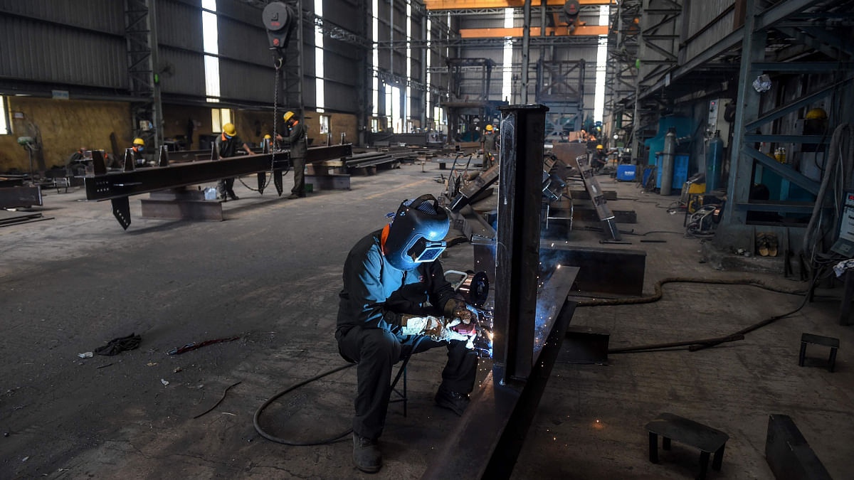 India's Industrial production slips to 18-month low, contracts 0.8% in August