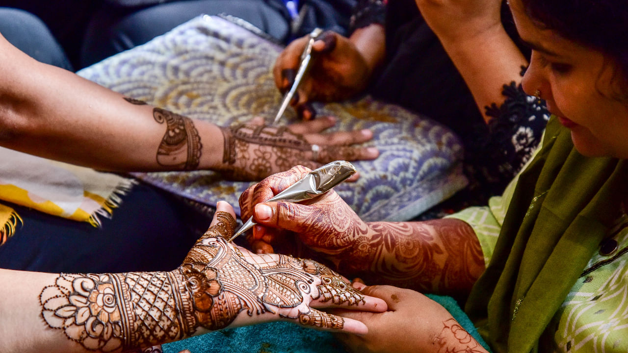 15 Trending Mehndi Design Ideas for Grooms(Dulha)!