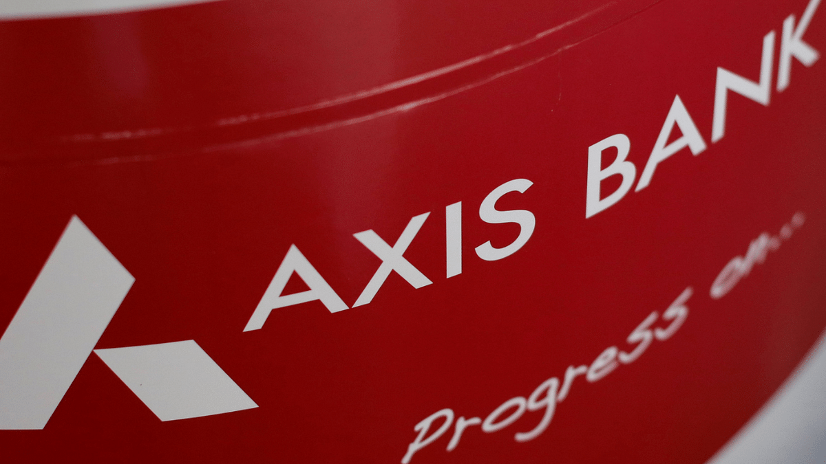 Axis Bank net profit jumps 70% at Rs 5,330 cr in July-Sep quarter